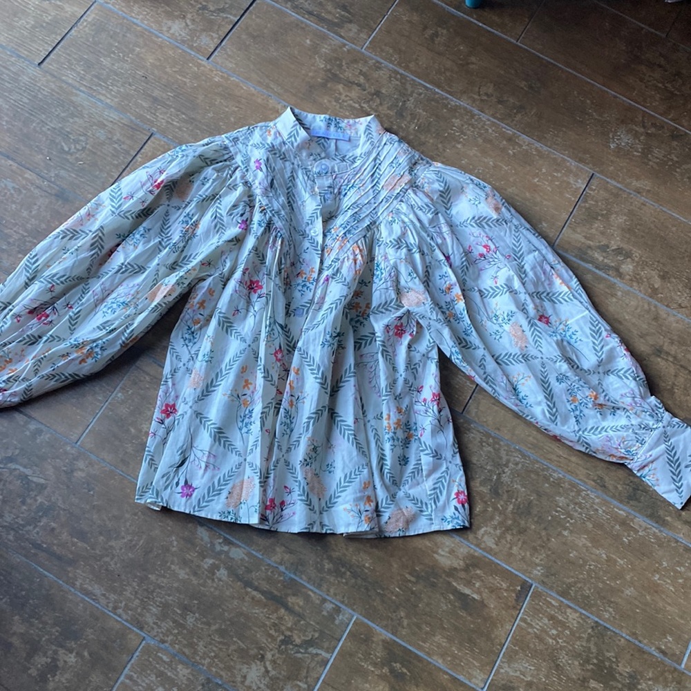 Karlie Button Front Blouse. Size Medium. 100% Cot… - image 1